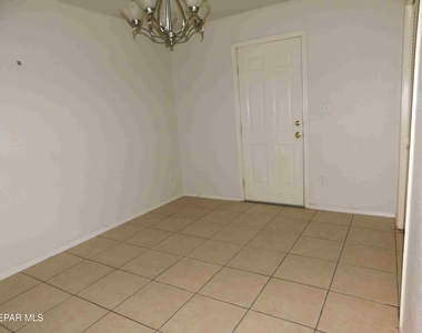 10051 Railroad Drive - Photo Thumbnail 12