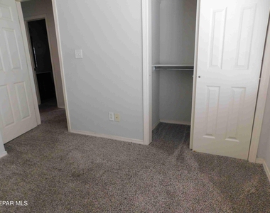 10051 Railroad Drive - Photo Thumbnail 21