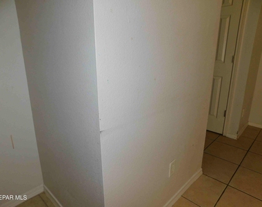 10051 Railroad Drive - Photo Thumbnail 8