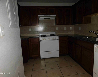 10051 Railroad Drive - Photo Thumbnail 13