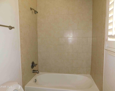 10051 Railroad Drive - Photo Thumbnail 16