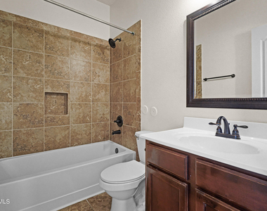369 Emerald Acres Street - Photo Thumbnail 18