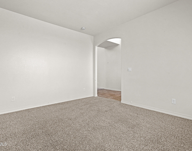 369 Emerald Acres Street - Photo Thumbnail 6