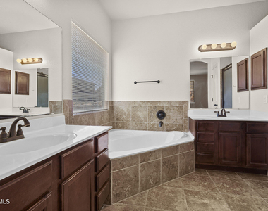 369 Emerald Acres Street - Photo Thumbnail 22