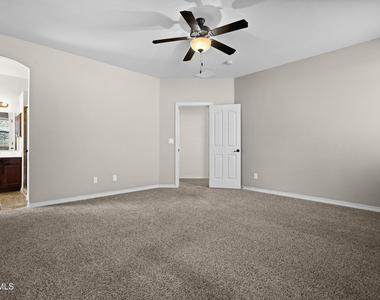 369 Emerald Acres Street - Photo Thumbnail 20