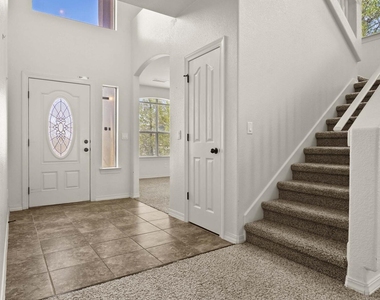 369 Emerald Acres Street - Photo Thumbnail 4