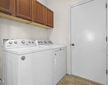 369 Emerald Acres Street - Photo Thumbnail 15