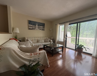 2 Stonington Court - Photo Thumbnail 9