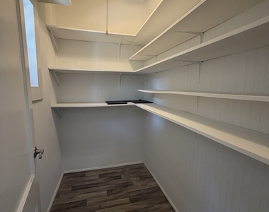 63 Derby Avenue - Photo Thumbnail 3