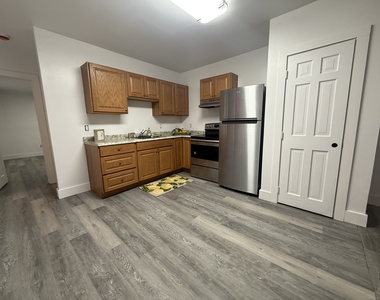 575 Bank Street - Photo Thumbnail 2