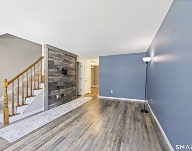 135 Fairway Drive - Photo Thumbnail 3