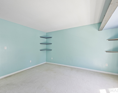 135 Fairway Drive - Photo Thumbnail 18