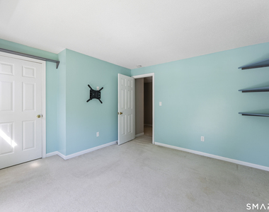 135 Fairway Drive - Photo Thumbnail 19