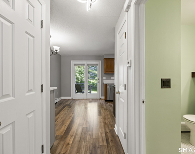 135 Fairway Drive - Photo Thumbnail 5