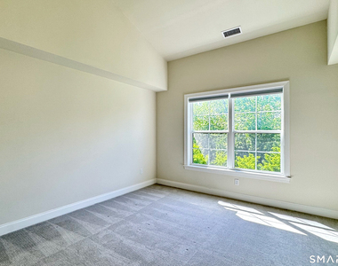 25 Brentwood Circle - Photo Thumbnail 14
