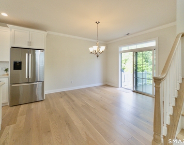 25 Brentwood Circle - Photo Thumbnail 5