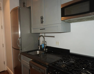 202 East 13th Street - Photo Thumbnail 12