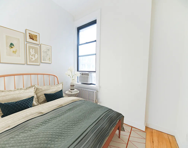 135 William Street - Photo Thumbnail 3