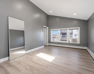53 Arizona Avenue - Photo Thumbnail 1