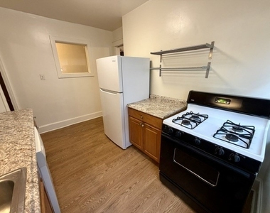218 Hastings St - Photo Thumbnail 5