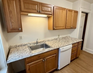 218 Hastings St - Photo Thumbnail 4
