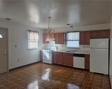 521 9th Ave - Photo Thumbnail 13