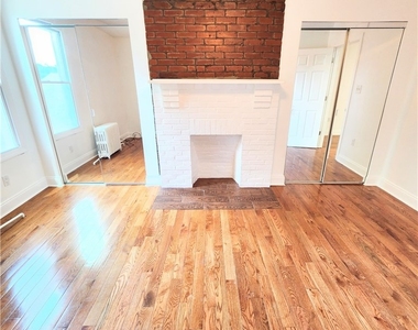 930 Portland St - Photo Thumbnail 8