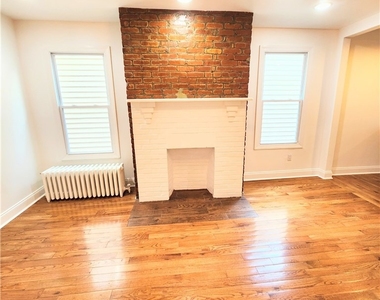 930 Portland St - Photo Thumbnail 1