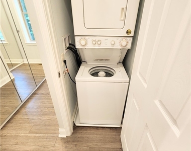 6010 Butler St - Photo Thumbnail 8