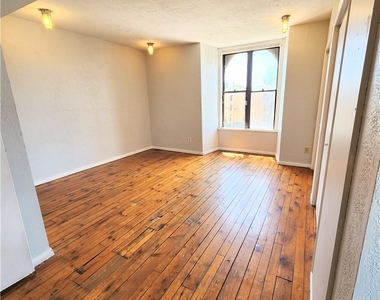 4901 Penn Ave - Photo Thumbnail 5
