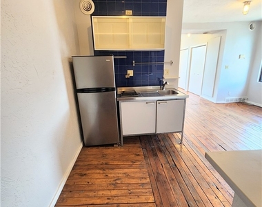 4901 Penn Ave - Photo Thumbnail 2