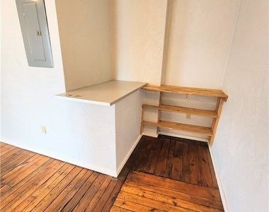 4901 Penn Ave - Photo Thumbnail 3