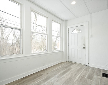 2611 Voelkel Ave - Photo Thumbnail 4