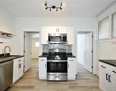 2611 Voelkel Ave - Photo Thumbnail 5