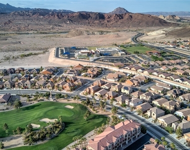 1178 Olivia Parkway - Photo Thumbnail 5