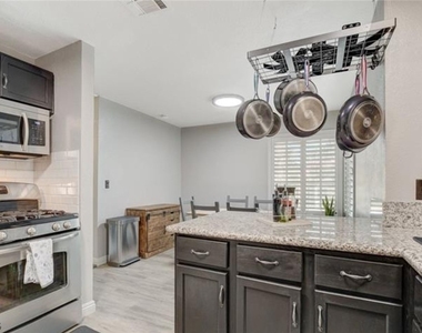 2200 S Fort Apache Road - Photo Thumbnail 8