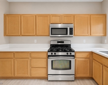 11092 Abbeyfield Rose Drive - Photo Thumbnail 6