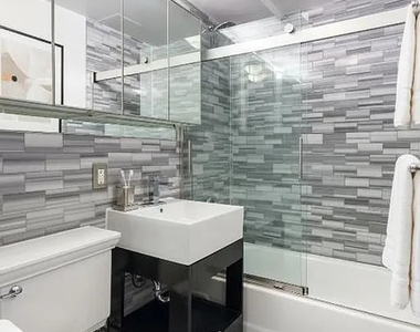 521 East 5th Street - Photo Thumbnail 3