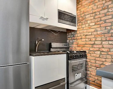 521 East 5th Street - Photo Thumbnail 6