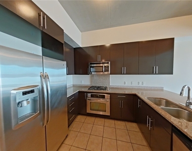 353 E Bonneville Avenue - Photo Thumbnail 21