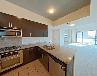 353 E Bonneville Avenue - Photo Thumbnail 22