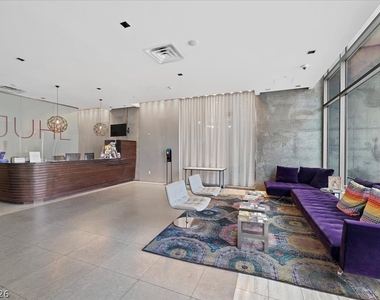 353 E Bonneville Avenue - Photo Thumbnail 8