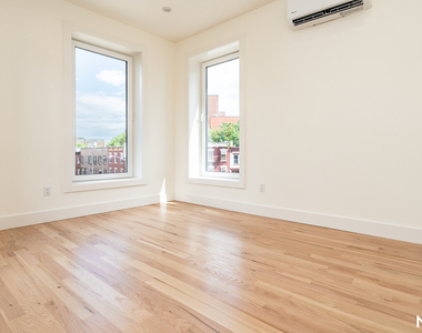 394 Broadway - Photo Thumbnail 9
