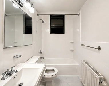 202 East 13th Street - Photo Thumbnail 9