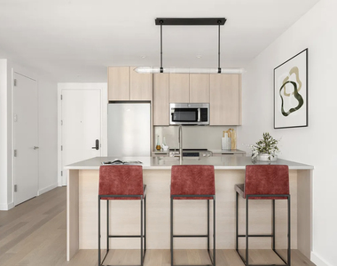 162 East 36th Street - Photo Thumbnail 1