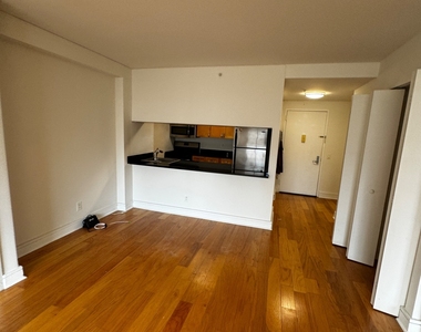 West 96th Street - Photo Thumbnail 9