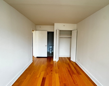 West 96th Street - Photo Thumbnail 14