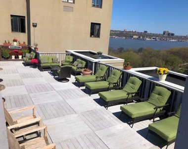 West 96th Street - Photo Thumbnail 11