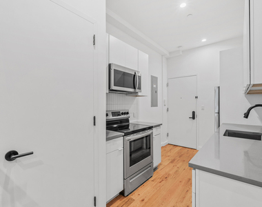 284 Suydam Street - Photo Thumbnail 6