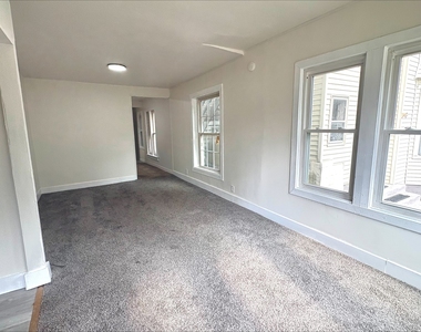 100 Saint Charles Street - Photo Thumbnail 1